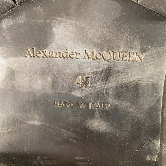 ALEXANDER MCQUEEN Black Leather Combat Lace-Up Boots - Picture 8 of 9